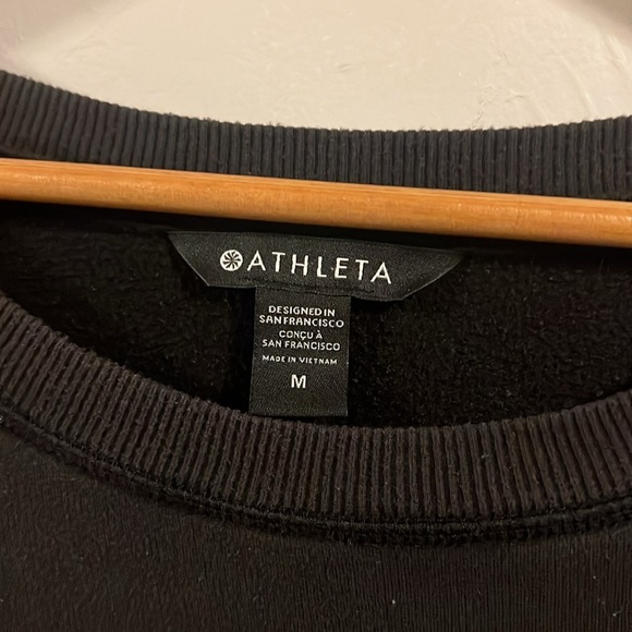 Athleta Women's black long sleeve - Picture 2 of 3